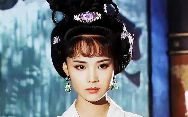 比如上官婉儿翻白眼流泪照片;上官婉儿尸骨找到了